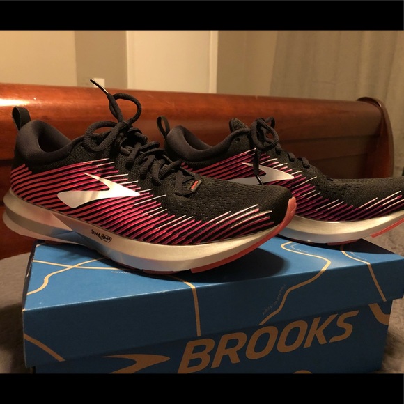 brooks levitate le